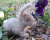 Felt Bunny / Waldorf-style Needle Felted Rabbit Figurine / Miniature Spring Nature Table Decoration / Soft Toy