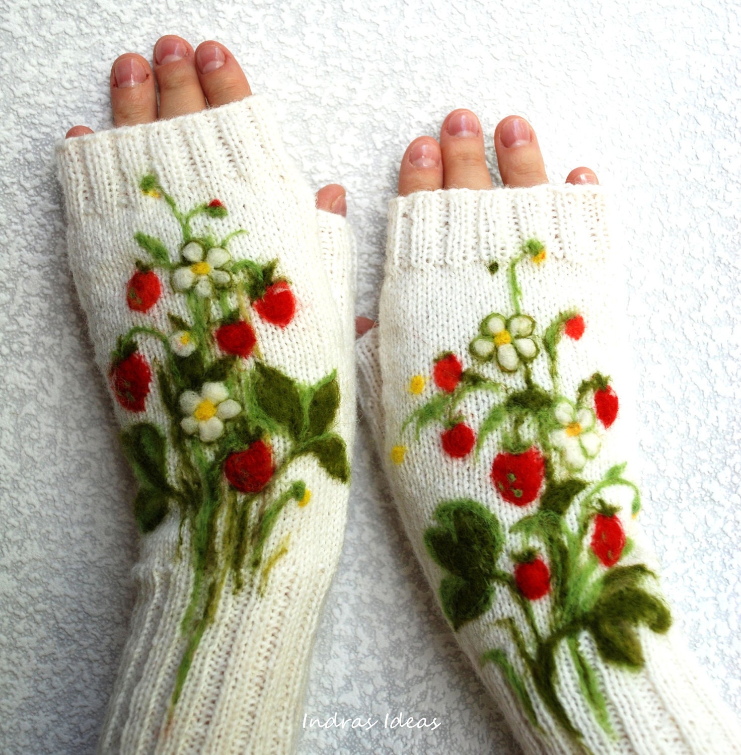 White fingerless gloves with felted strawberries
