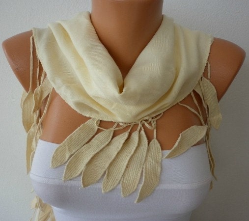 Creamy White Scarf Women Pashmina  Scarf  - Cotton Scarf - Cowl with Lace  Edge - Creamy White