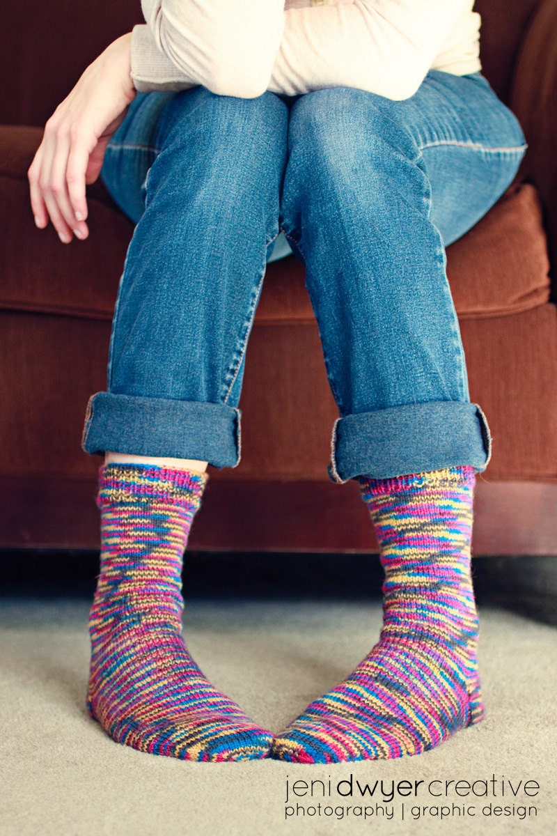 Socks knitted (Size US 8.5-9, UK 6-6.5, Europe 39-40) pink blue yellow