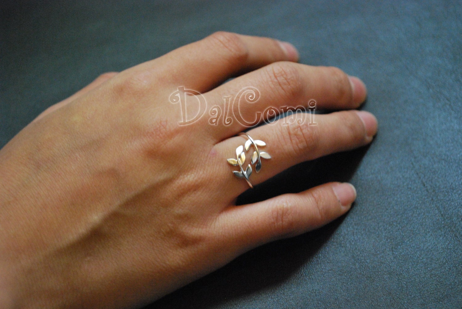 C17-Popular Half Matte Silver Willow Leaf  Adjustable Ring