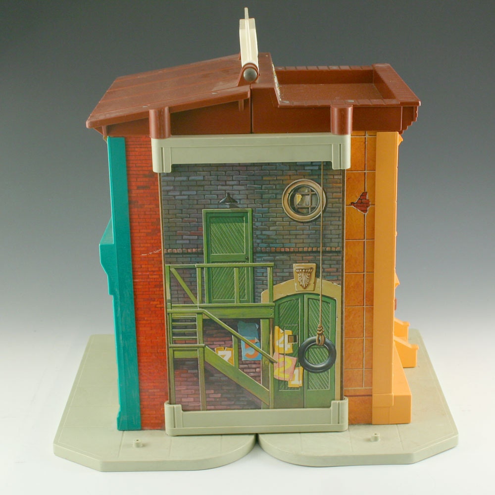 Fisher Price Sesame Street Apartment Building