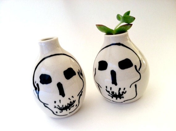 Skull Bud Vase - Halloween, Black, Spooky, Flower