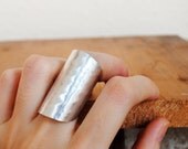 Hammered Armor Ring Strong Fingers (No. 21)