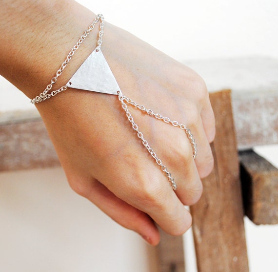 Wicked Hands Finger Harness Bracelet (No. 11)
