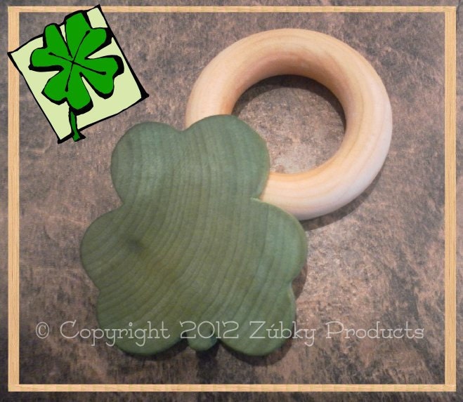 Zúbky St. Patrick's Day Teething Gift Set - All Natural Organic Wooden Teether Ring and Shamrock for your Natural Baby