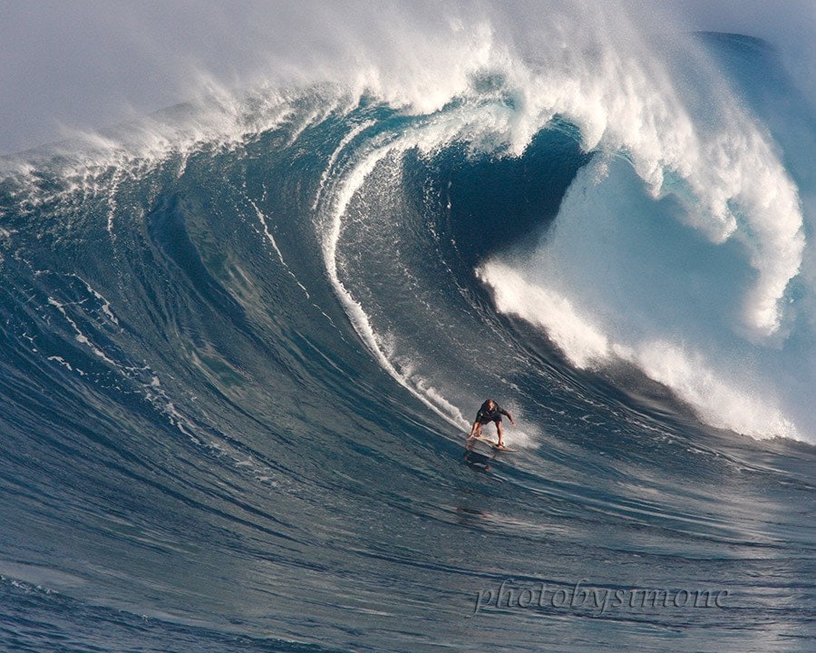 Jaws Wave Surfing