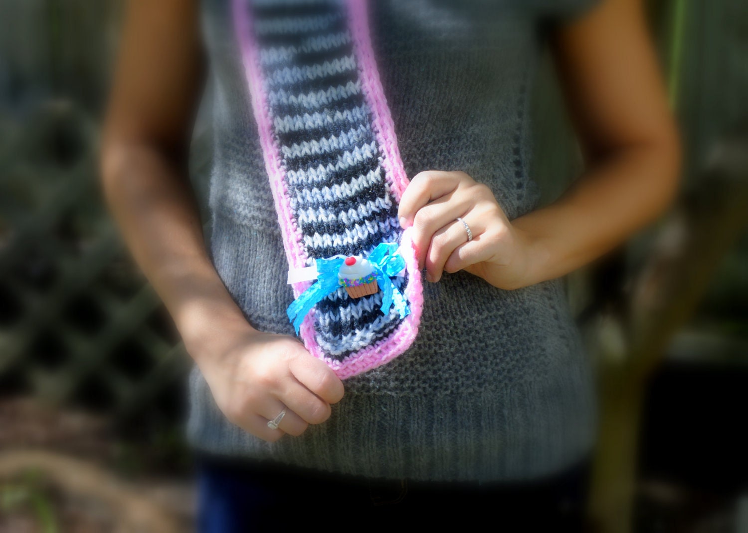 Knitted Zebra Stripe Cupcake Scarf with Pink Border Cupcake Fever