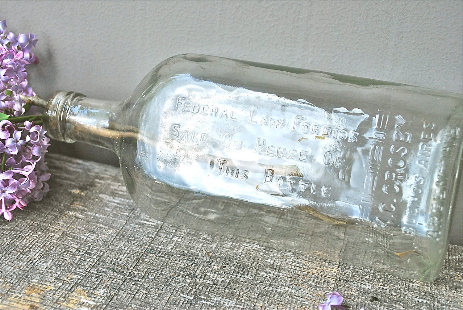 Vintage Argentinian pharmacy bottle, early 1900s