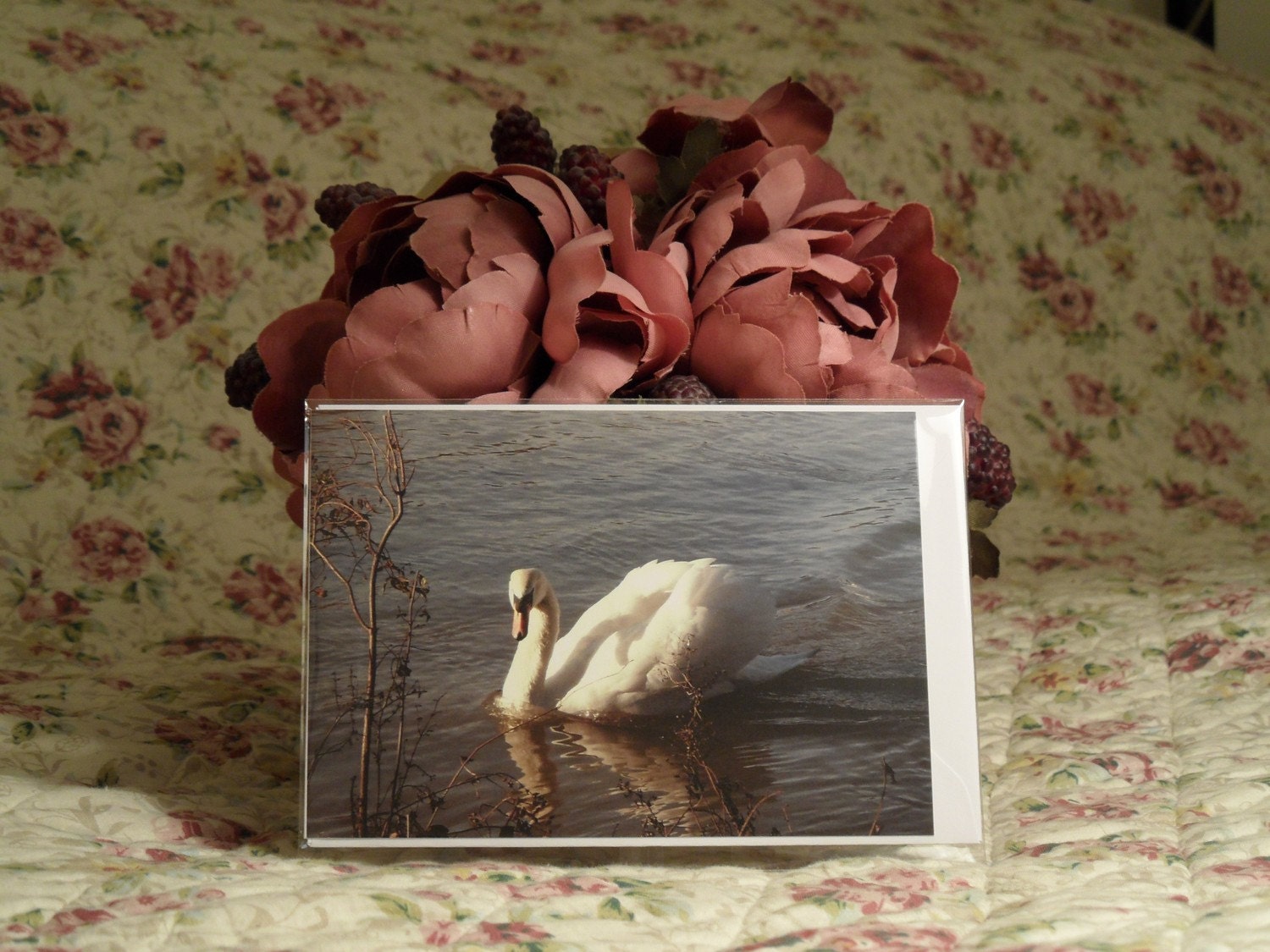 White Swan, River Thames Kingston (Free UK P&P): GREETING CARD