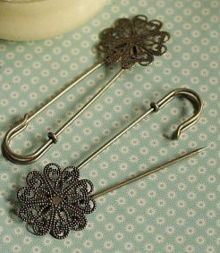 Antique Style Bronze Flower Pin Set - 2 pieces