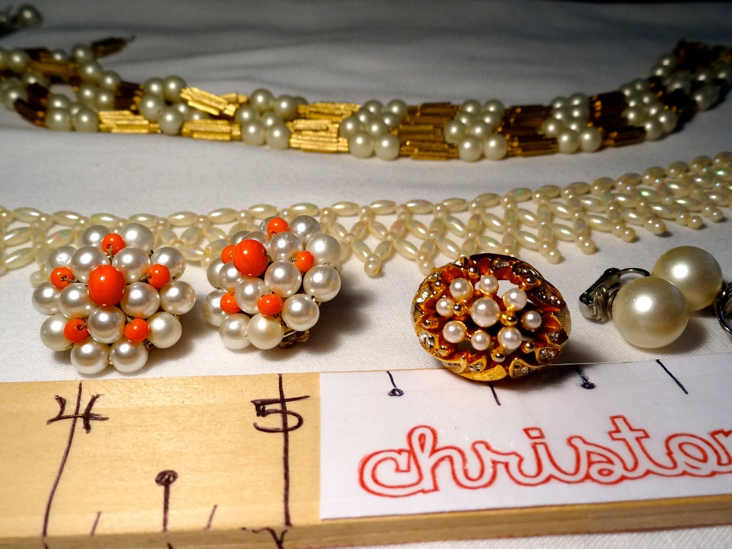 pearl earrings and necklaces lot
