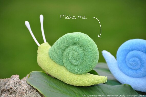 How to Make a Washcloth Snail for Diaper Cake - Video