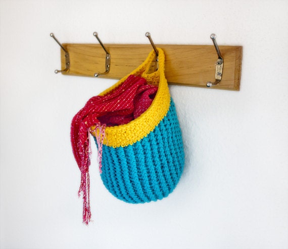 Instant Download - PDF CROCHET PATTERN - Colorful Hanging Basket  -  Permission to Sell Finished Items