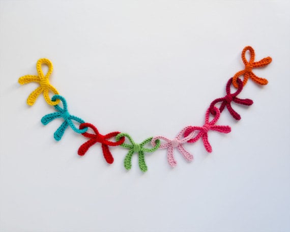 NEW PDF Crochet Pattern PHOTOTUTORIAL - Garland of Colorful Bows (Quick and Easy) -  Permission to Sell Finished Items