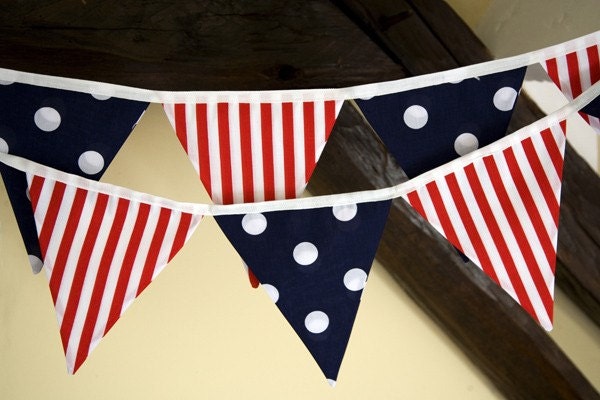 INDEPENDENCE DAY Patriotic Bunting/Banner in Stripes and Spotted Fabric, Red, White  and Blue...