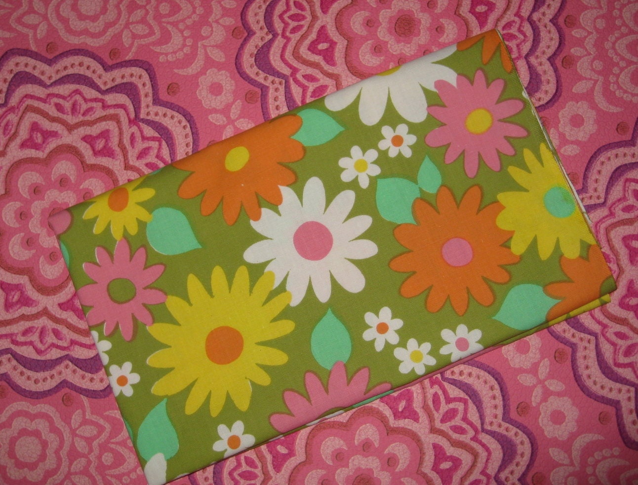 Vintage floral fabric FQ