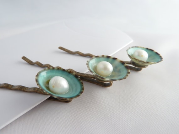 Shell bobby pin set: green limpet and white freshwater pearl, shell hair pin, beach wedding