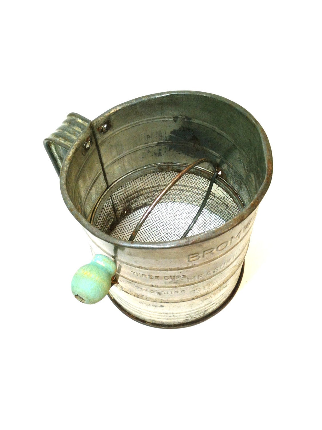 Vintage Bromwells 3 Cup Sifter with Green Wooden Handle.