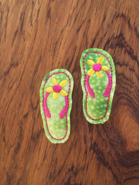 Felt snap clip barrette flip flops in green pink and yellow Set of 2