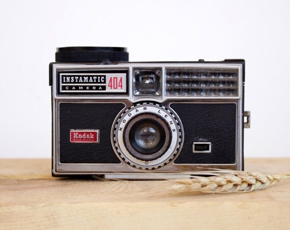 Vintage kodak instamatic 404 film camera