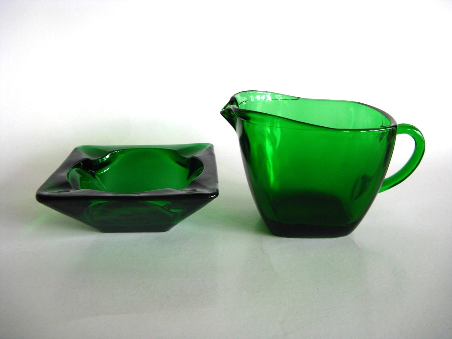 Creamer Ashtray Charm Forest Green Anchor Hocking 50's Emerald Glass 2pc Set
