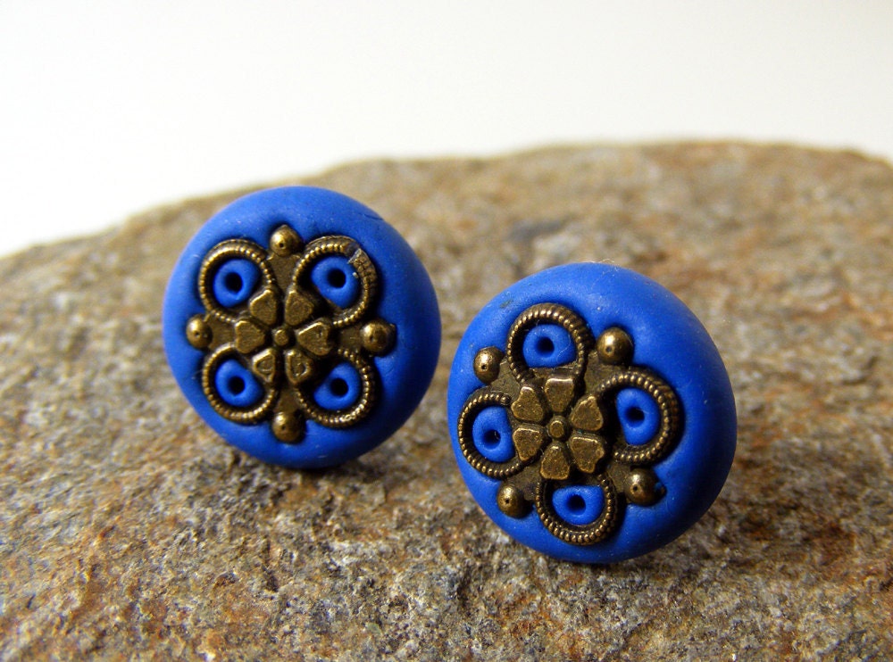 Cyber Monday, Cyber Monday Sale, Christmas gift Floral bronze affordable earrings studs posts