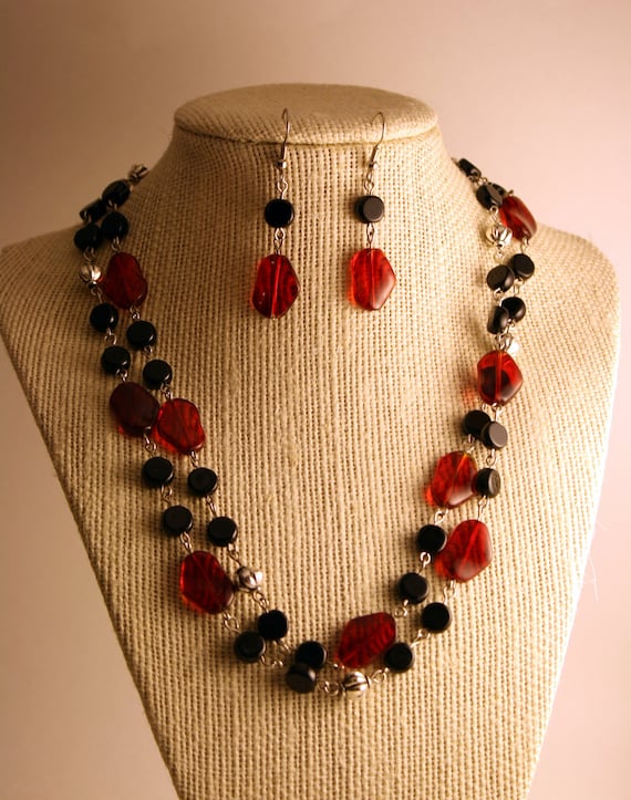 SALE Necklace and Earring Set - Red and Black