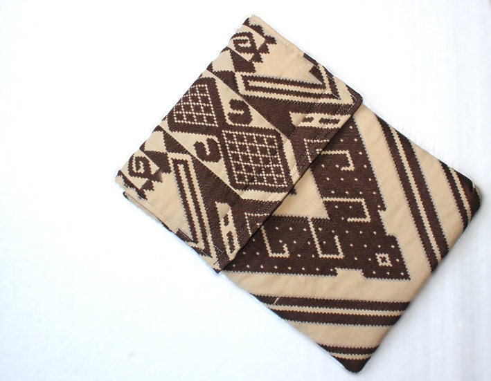 iPad 2 or 3 case. ipad bag. ipad cover. ipad sleeve. Tribal geometric ornament print zigzag unisex milk and chocolate