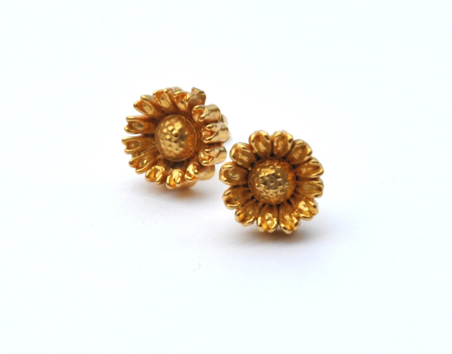 Flower Cabochon Earrings Vintage Daisy Post Stud Delicate Jewelry