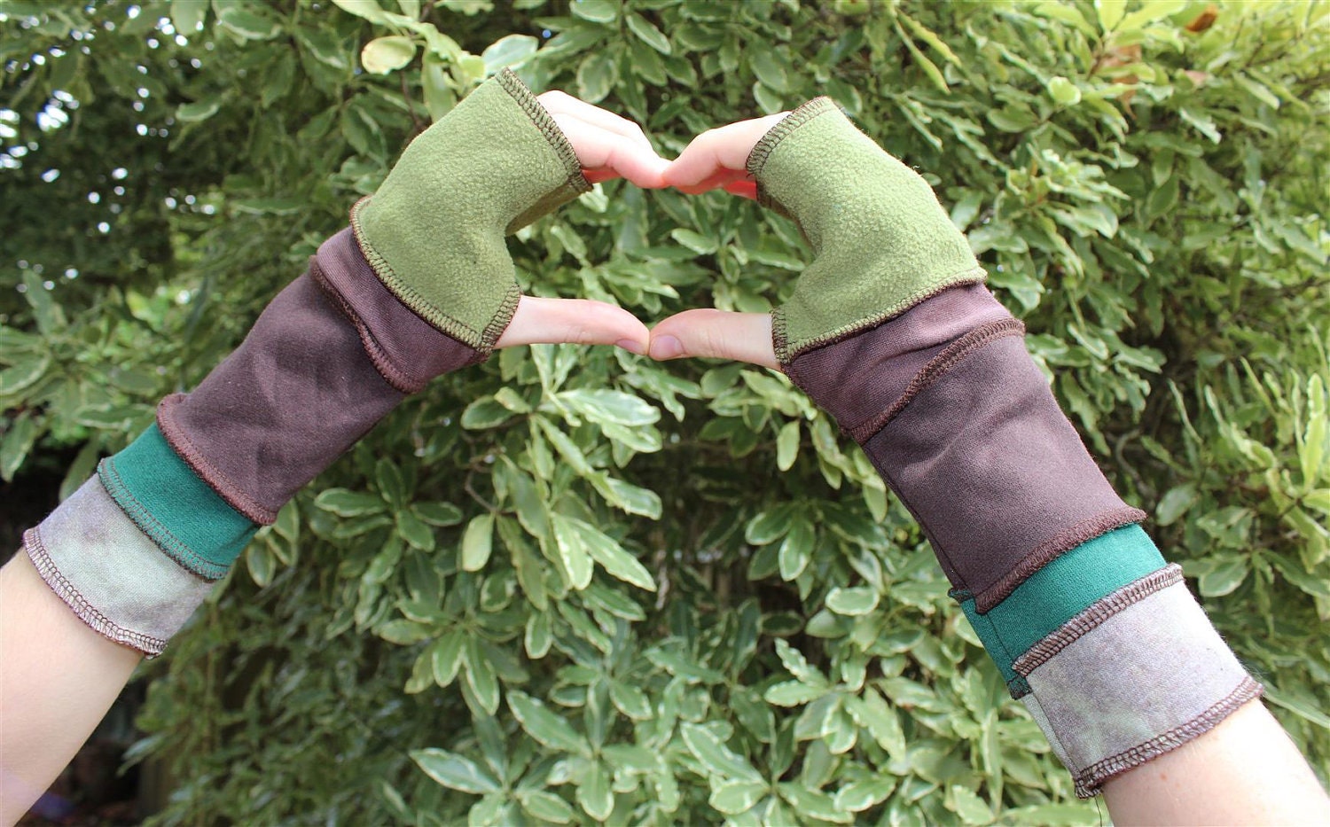 Greens and Browns Fingerless Gloves - Twizzlez