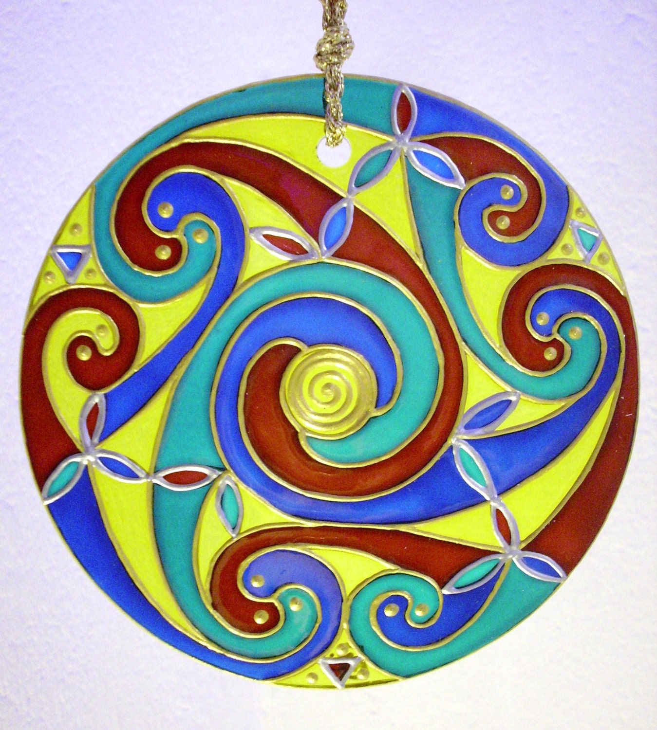 CELTIC SPIRAL DESIGN, Suncatcher, Glass Ornament, handpainted, Stained Glass
