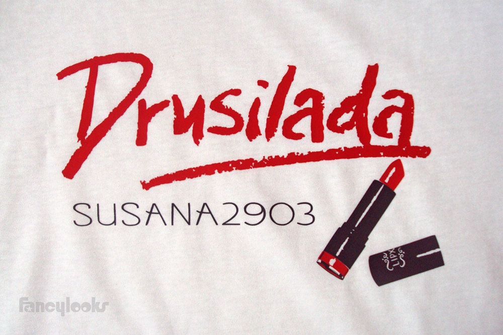 Lipstick signature customable T-shirt