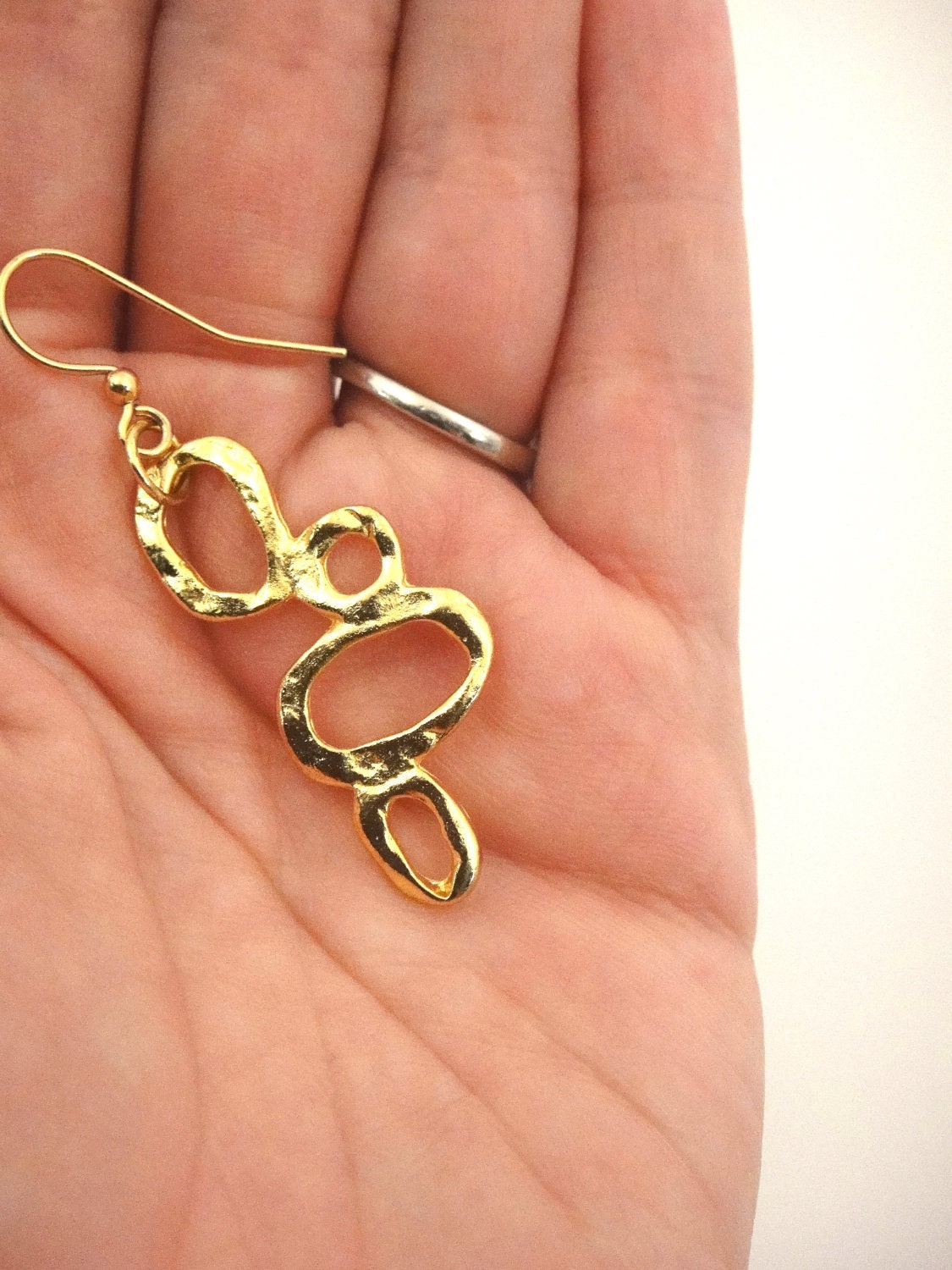 Hammered Raindrops Gold Pendant Earrings