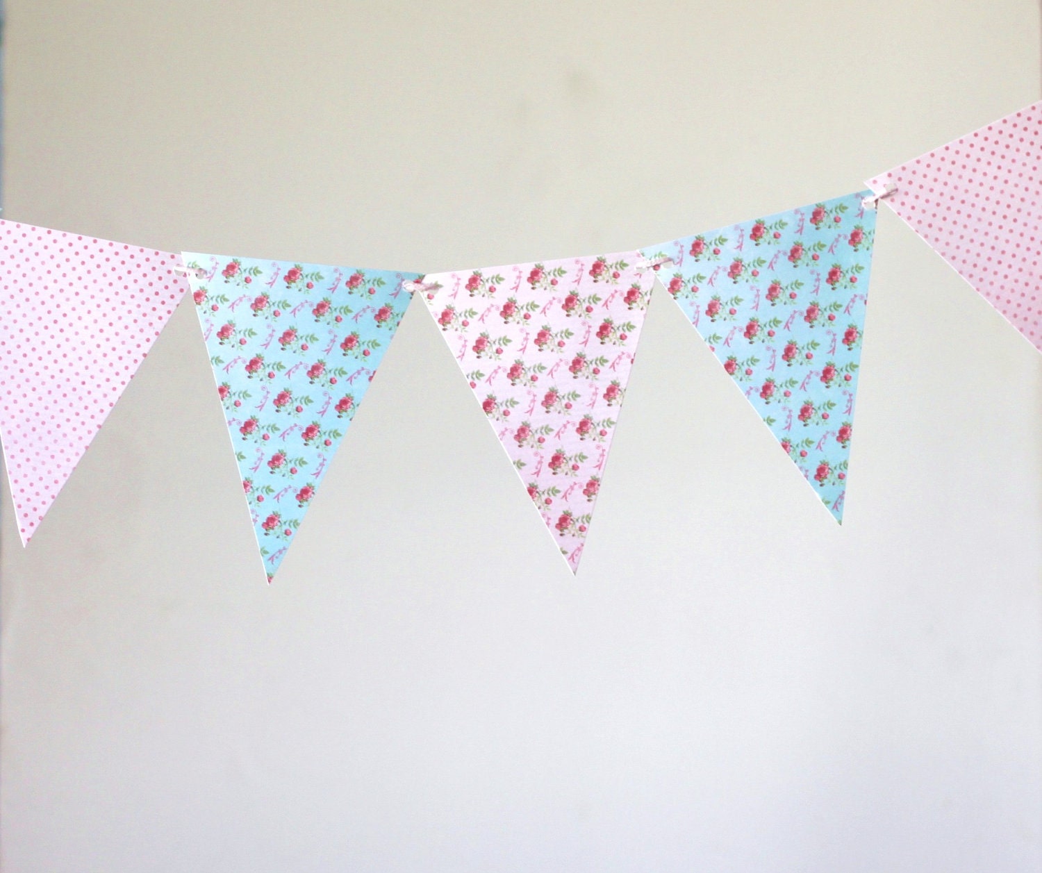 Printable Shabby Chic Floral Flag Pennants Banner Il_170x135