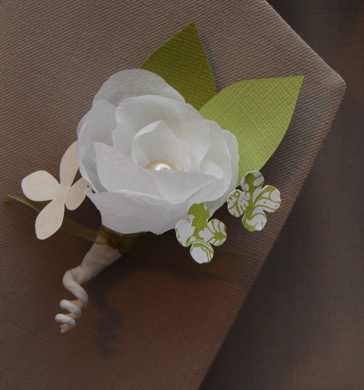 Paper Flower Boutonniere - Green, Ivory and White