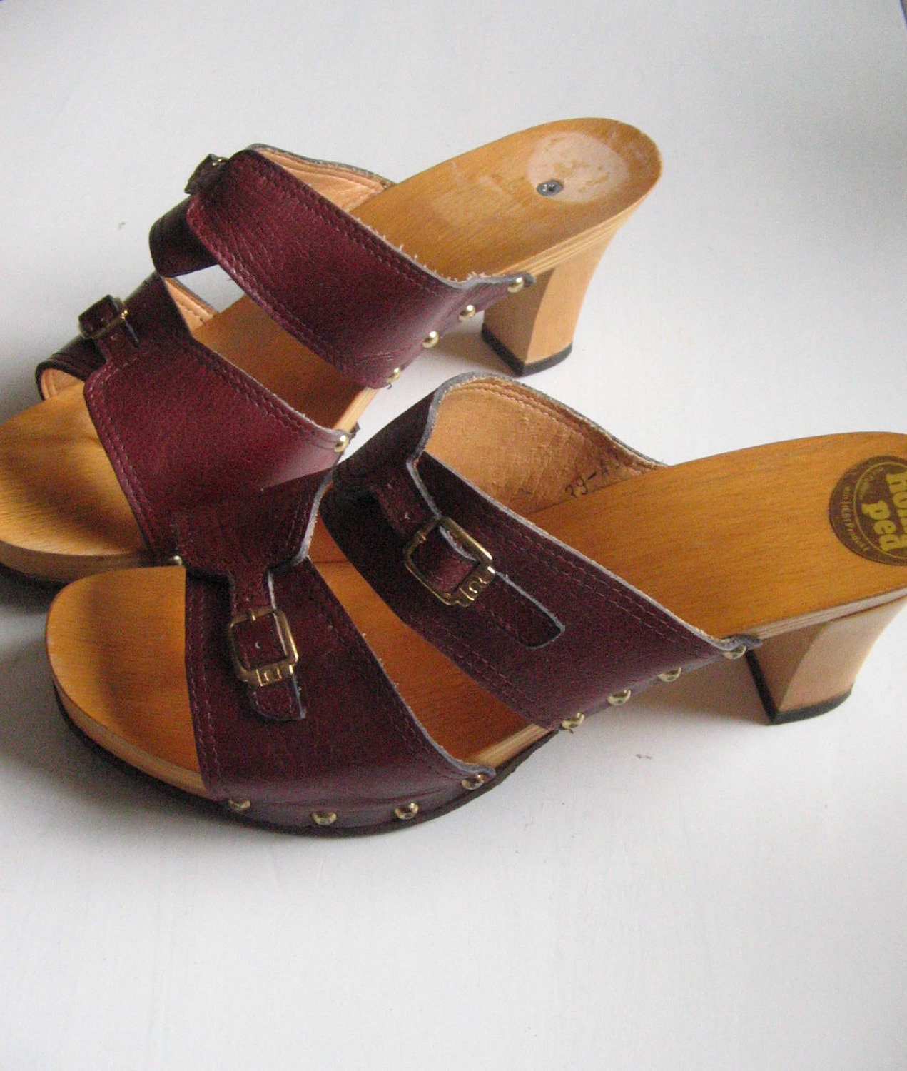 Vintage 70s Clog Sandals Size 7.5 or European Size 40 Wood and Leather High Heels Red-Brown