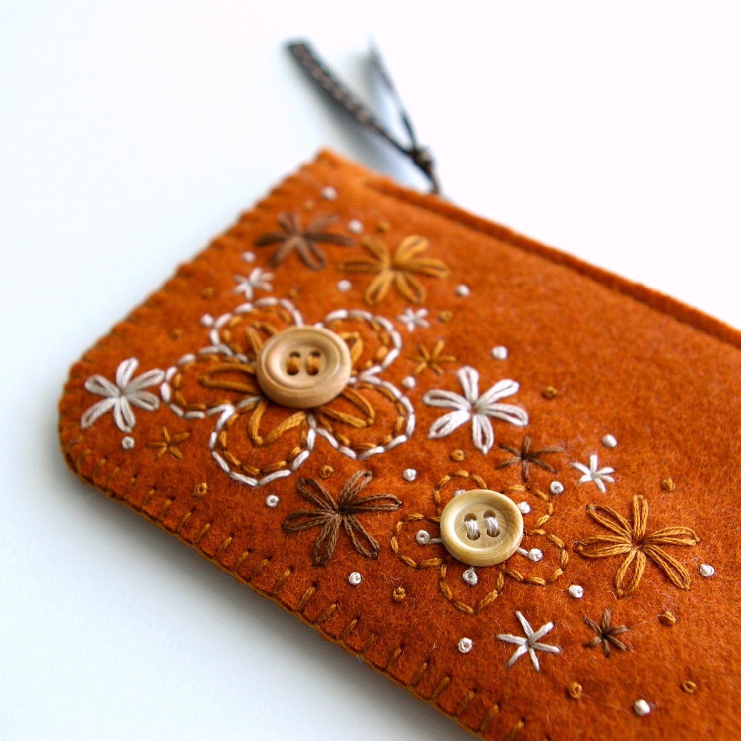 Felt Coin Purse // Hand Embroidered // Sweet Blossoms // LoftFullOfGoodies