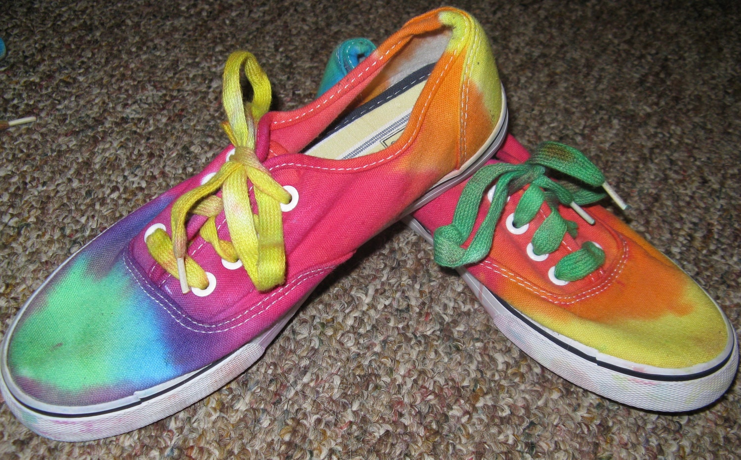 Tie dye shoes - womens rainbow size 6