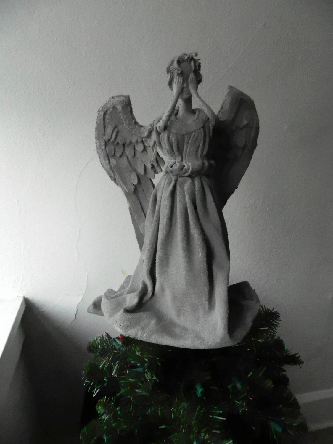 Doctor Who Weeping Angel Tree Topper