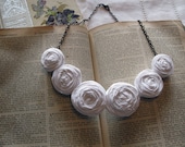 Snow Posie Necklace