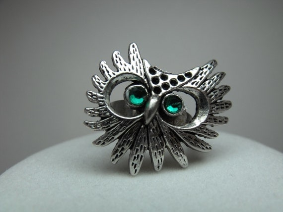 Owl Ring Emerald Green Rhinestones Silver adjustable womens great gift unique item