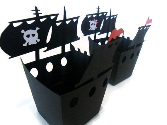 Pirate Ship Favor Box - set of 1 Il_570xn