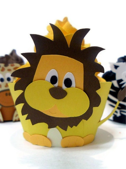 Lion Cupcake wrappers - set of 12 Il_570xn
