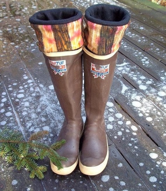 SLUGS Fleece Rain Boot liners in Black with Tie Dye Pattern Cuff, Spring Fashion, Camping Style, Outdoor Adventure Hiking (Med/Lg 9-11 Boot