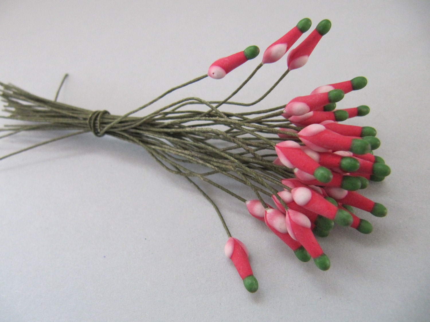 Vintage German millinery pips, stamens, pink red green pips, vintage 1940s, new old stock, ribbonwork stamens
