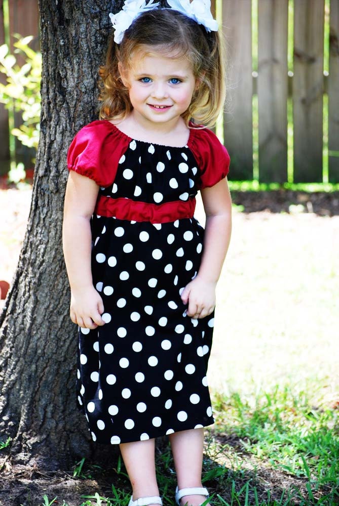 Carolina football fan dress black and white polkadots garnet trim. INCLUDES matching doll dress. size 6 to 12 months through 4T