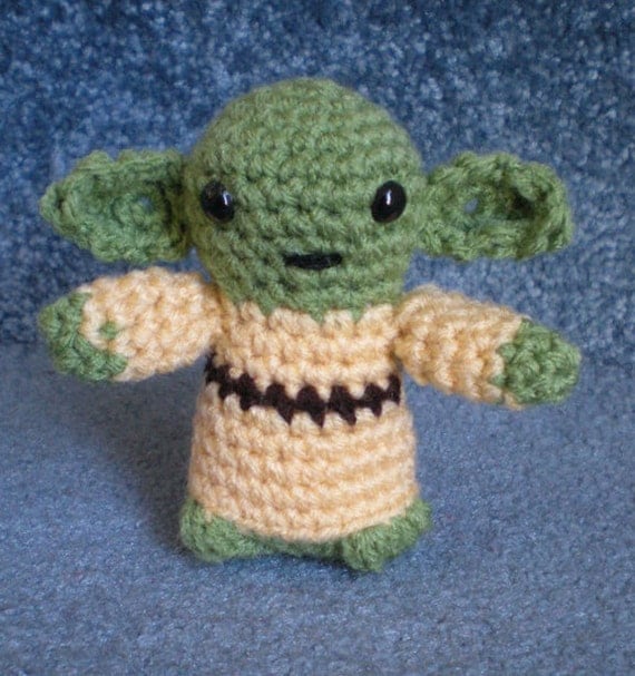 Made to order Hand crocheted Star Wars Yoda Amigurumi by ...