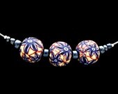 3-Bead Cable Necklace with Gray Violet Flower