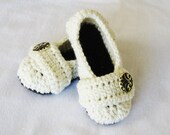 CROCHET PATTERN Cozy Women's House Slippers (5 sizes included: Womens 3-12) permission to sell finished items - YarnBlossomBoutique